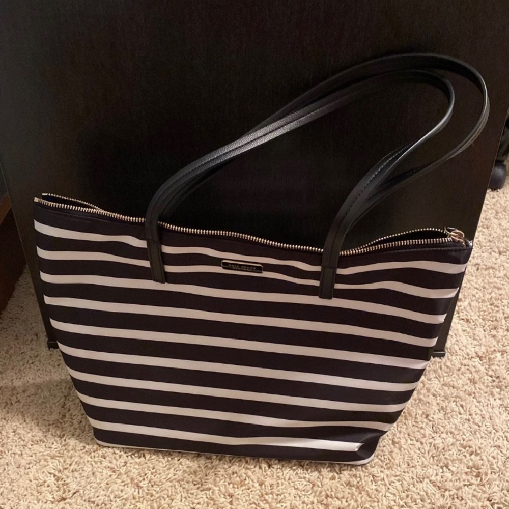 Black and white striped Kate ♠️ spade purse